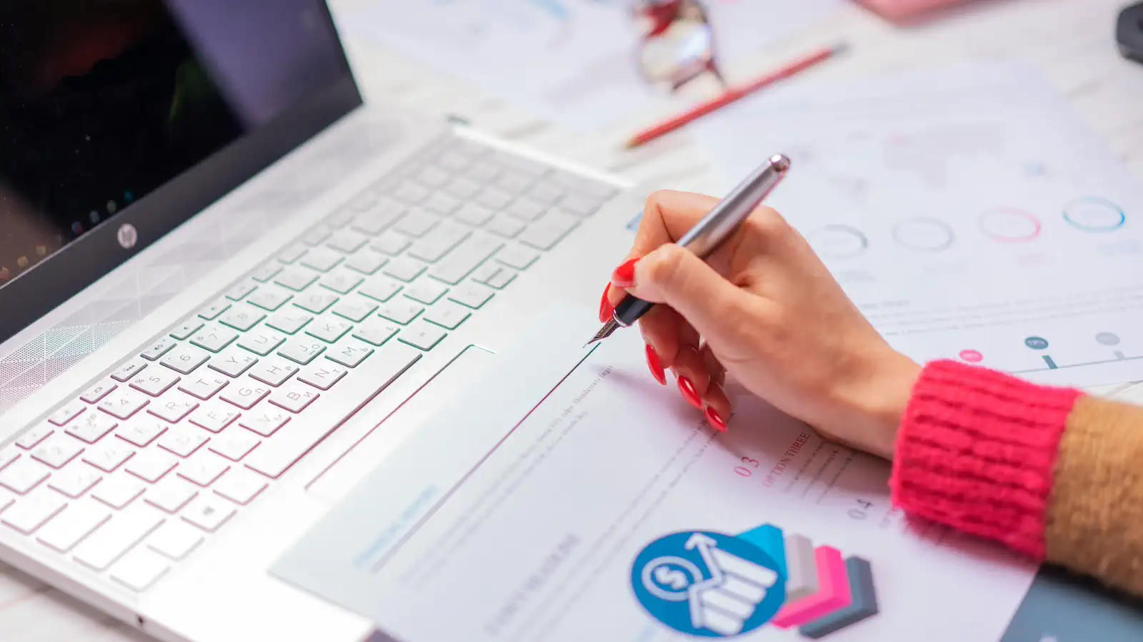 Daymark interface for asking analytics questions